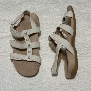 Vionic Women's Amber Pearl Sandals Slingback Ivory Size US 11 NWOT